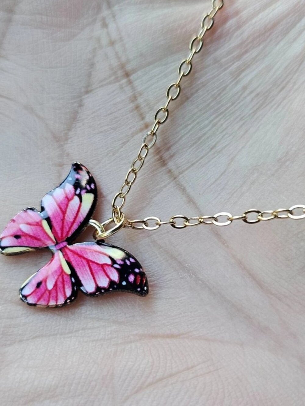 Pink Butterfly Pendant Necklace Gold Tone Chain Necklace Fashion Jewelry New